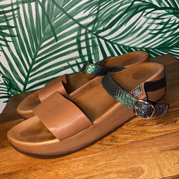 Fitflop Metallic Green Snake Embossed Slide Sandals Tan Leather Women’s 10 - Picture 3 of 8
